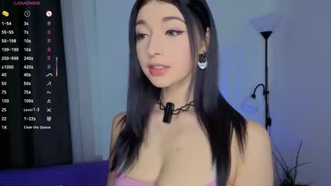 Snapshot of lina_leum chatting on November 2025 05:51:02 AM Lina online show from November 2025 05:51:02 AM