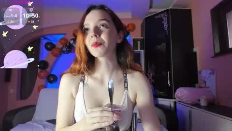 Snapshot of lina_lin_ chatting on November 2025 04:33:02 AM Lina online show from November 2025 04:33:02 AM