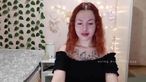 Snapshot of lina_red_x chatting on January 2025 01:19:01 AM Lina Red X online show from January 2025 01:19:01 AM