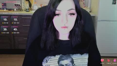 Snapshot of lina_tyaan chatting on September 2025 09:14:02 AM Lina 3 1715622743 online show from September 2025 09:14:02 AM