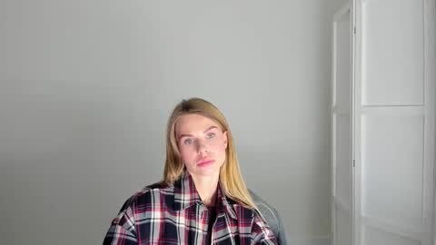 Snapshot of linabey chatting on October 2025 03:08:01 PM linabey online show from October 2025 03:08:01 PM