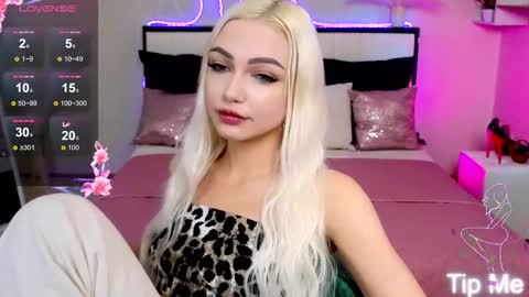 I am Lina online show from September 2025 02:09:02 PM