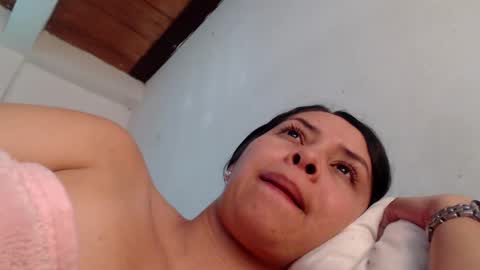 Lina online show from October 2025 12:39:02 PM