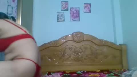 linda2493 online show from September 2025 12:40:02 PM