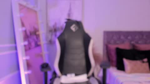 linda_caroline online show from December 2024 11:48:01 PM