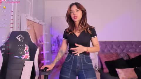 linda_caroline online show from March 2025 11:16:02 PM