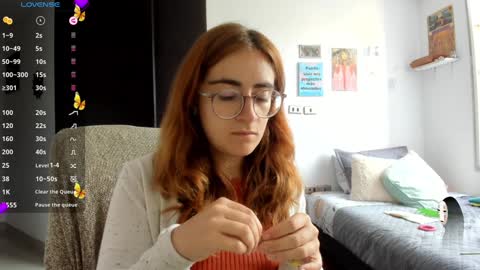 Snapshot of linda_giggle chatting on December 2024 01:21:01 PM Giggles online show from December 2024 01:21:01 PM