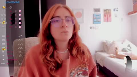 Snapshot of linda_giggle chatting on December 2024 05:10:02 PM Giggles online show from December 2024 05:10:02 PM