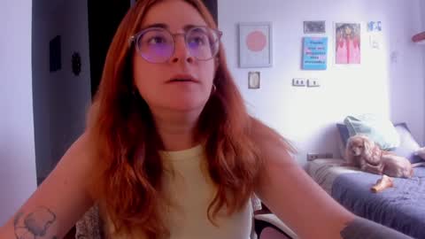 Snapshot of linda_giggle chatting on December 2024 08:03:02 PM Giggles online show from December 2024 08:03:02 PM