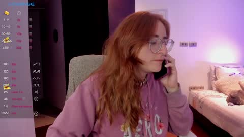 Snapshot of linda_giggle chatting on February 2025 12:47:02 AM Giggles online show from February 2025 12:47:02 AM