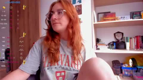 Snapshot of linda_giggle chatting on February 2025 01:40:02 PM Giggles online show from February 2025 01:40:02 PM