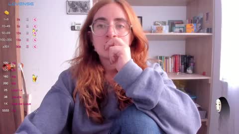 Snapshot of linda_giggle chatting on March 2025 10:17:02 PM Giggles online show from March 2025 10:17:02 PM
