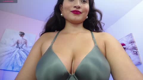 Maria Paula online show from January 2025 03:12:01 PM