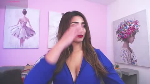 Maria Paula online show from October 2025 12:04:01 PM