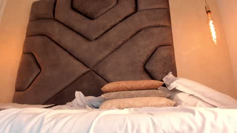 Linda Saenz online show from January 2025 03:02:01 PM