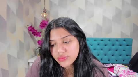 Snapshot of lindabreexlove chatting on September 2025 04:34:02 PM online show from September 2025 04:34:02 PM