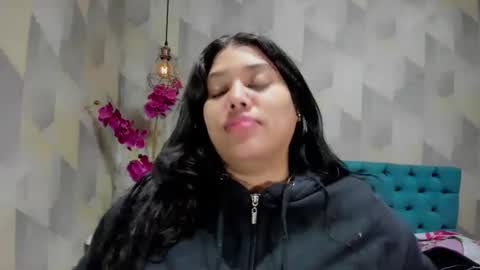 Snapshot of lindabreexlove chatting on October 2025 02:38:02 PM online show from October 2025 02:38:02 PM