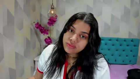 Snapshot of lindabreexlove chatting on October 2025 03:02:01 PM online show from October 2025 03:02:01 PM