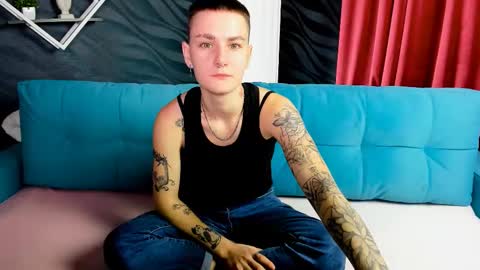 lindabryantt online show from February 2025 09:59:02 AM