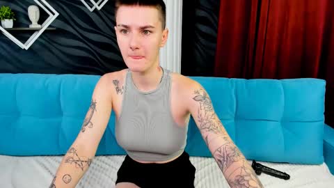 lindabryantt online show from February 2025 10:06:02 AM