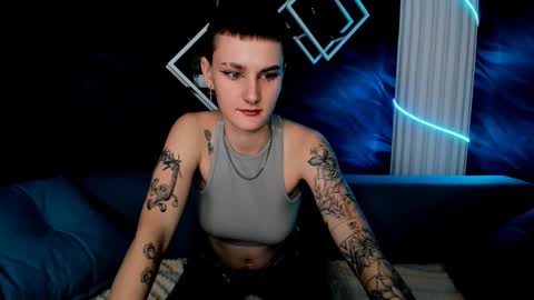 lindabryantt online show from March 2025 04:20:01 PM
