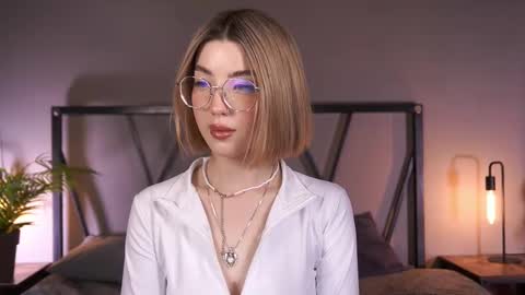 your Linda is back online show from February 2025 11:15:01 AM