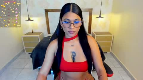 L I N D S A Y  online show from February 2025 06:53:01 PM