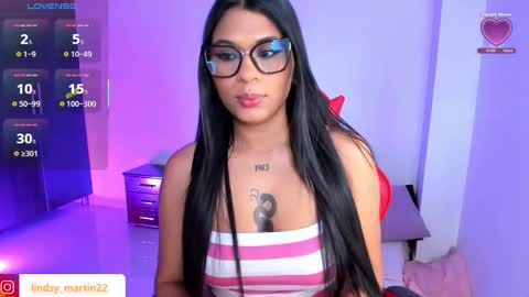 L I N D S A Y  online show from September 2025 07:17:01 PM