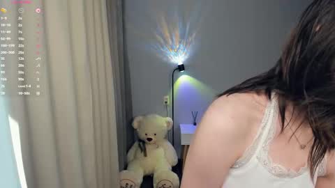 Lina online show from September 2025 08:13:02 AM