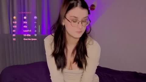 Snapshot of linna4cute chatting on November 2025 06:13:02 AM Welcome honey Im Linna 3 online show from November 2025 06:13:02 AM