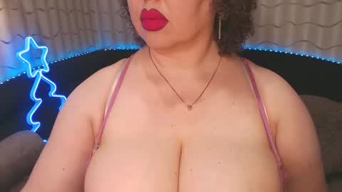 LIpsAddiction online show from December 2024 02:37:02 PM