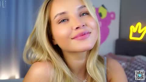 Amelia online show from October 2025 04:33:01 AM