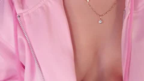 Lina online show from September 2025 01:21:01 AM