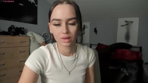 Snapshot of lisa__johnson chatting on October 2025 12:11:02 AM lisa__johnson online show from October 2025 12:11:02 AM