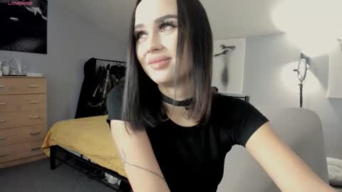 Snapshot of lisa__johnson chatting on November 2025 12:13:02 AM lisa__johnson online show from November 2025 12:13:02 AM