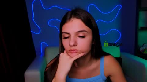 Snapshot of lisa_dark_ chatting on December 2025 02:45:02 PM Lisa online show from December 2025 02:45:02 PM