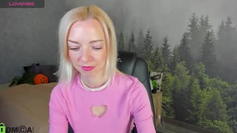 Lisa online show from October 2025 12:03:01 AM