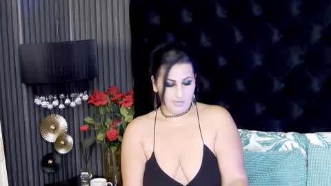 Snapshot of lisamaze chatting on September 2025 05:13:02 PM SofiaHanson online show from September 2025 05:13:02 PM