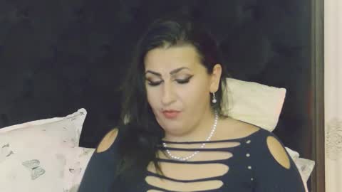 Snapshot of lisamaze chatting on October 2025 03:45:02 PM SofiaHanson online show from October 2025 03:45:02 PM