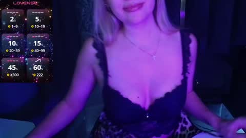 Anna online show from December 2024 09:50:01 PM