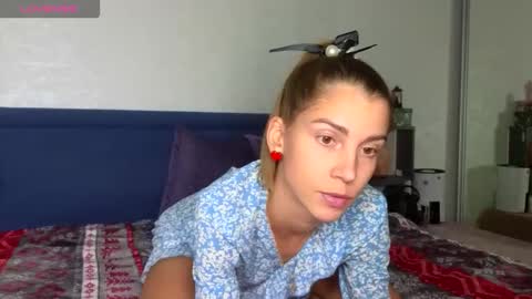 Snapshot of lisi4ka503933 chatting on September 2025 04:56:01 PM Lisi4ka online show from September 2025 04:56:01 PM