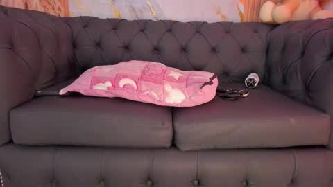 Lissa online show from October 2025 06:40:02 PM