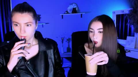 lissa_night online show from September 2025 12:52:01 PM