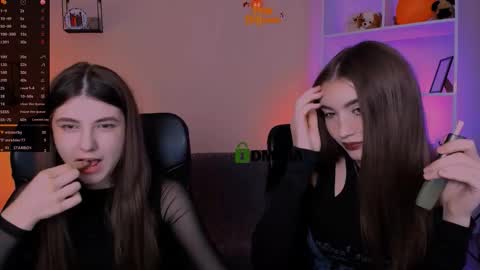 lissa_night online show from November 2025 07:57:02 PM