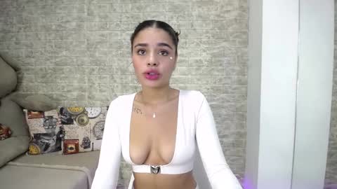 Snapshot of lissbrown chatting on November 2025 01:10:02 PM Liss Brown online show from November 2025 01:10:02 PM