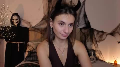 Snapshot of lit1le_mia chatting on October 2025 09:53:02 PM lit1le_mia online show from October 2025 09:53:02 PM