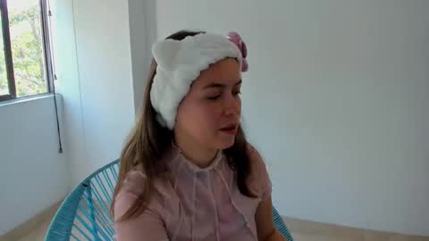 Snapshot of litlle_danni chatting on September 2025 08:25:02 PM Danni online show from September 2025 08:25:02 PM