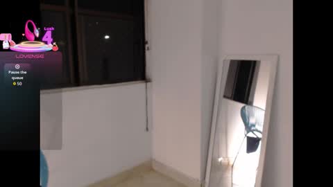 Snapshot of litlle_danni chatting on November 2025 12:11:02 AM Danni online show from November 2025 12:11:02 AM