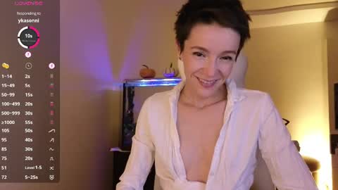 Snapshot of litllle_alis_a chatting on October 2025 08:17:01 PM Alisa online show from October 2025 08:17:01 PM