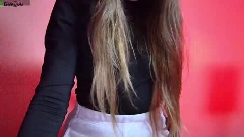 Snapshot of little___angell chatting on October 2025 05:57:02 PM Tina online show from October 2025 05:57:02 PM